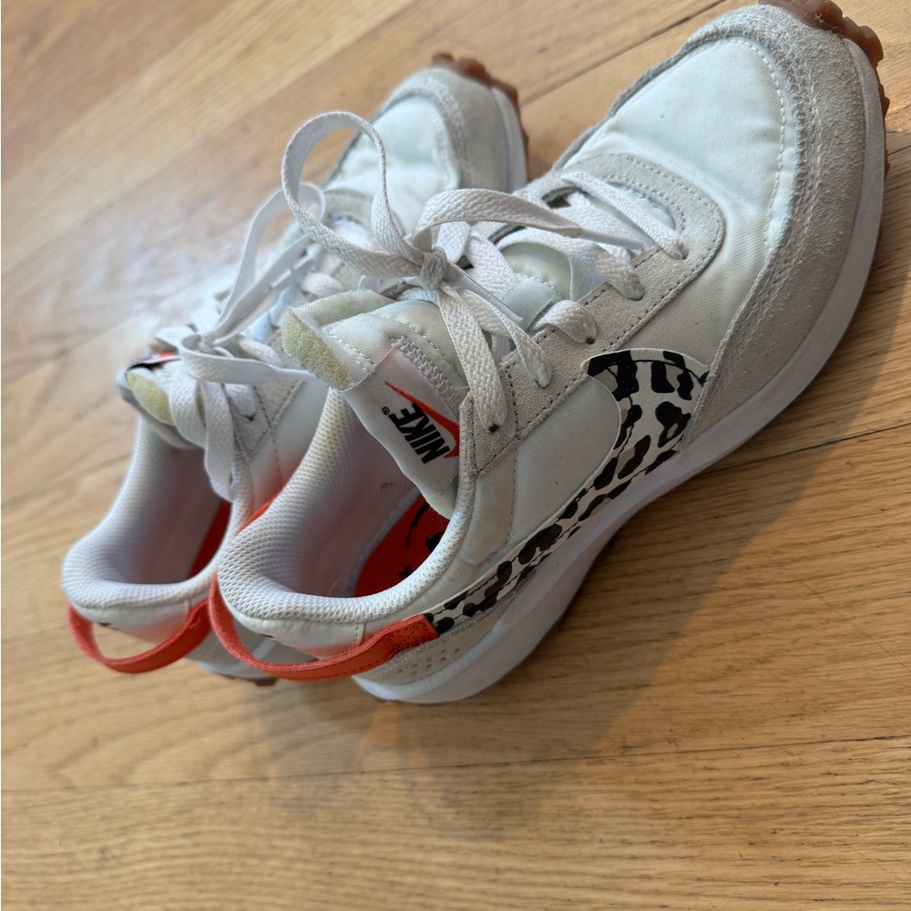 Women's Waffle Debut Retro Sneaker-Nike